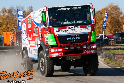 VeKa Man toont nieuwe livery trucks Dakar Rally 2013 voor 30.000 fans